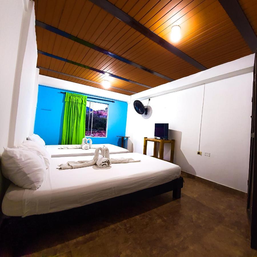 Hostal La Mercedes Street Cali Esterno foto